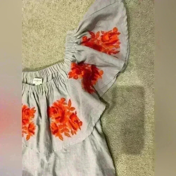 Umgee Off the Shoulder Gray dress with Red embroidery, size small - Picture 4 of 6